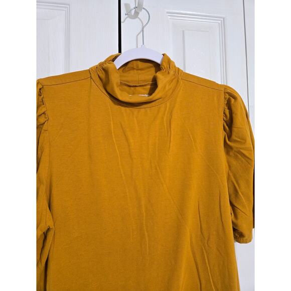 Amazon essentials xl women's mustard colored tee - Picture 3 of 10